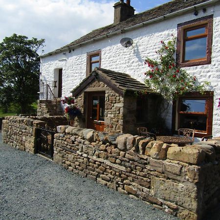 Lower Turnerford Farmhouse Newby  Экстерьер фото